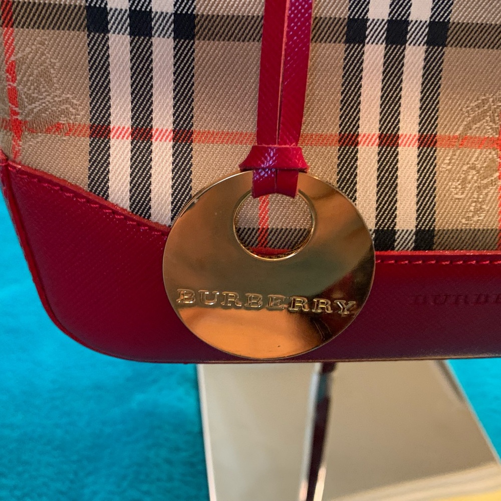 Authentic Burberry Small Zip Tote - image 6